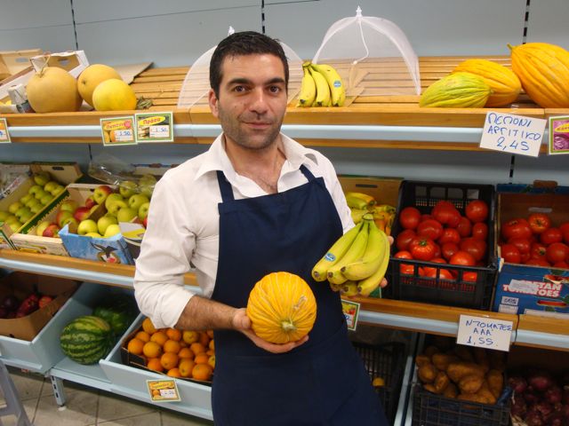Bakshe Grocery, Kea