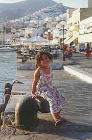 Amarandi in Ermoupolis, Syros