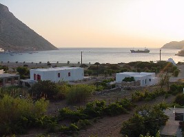 kamares, sifnos, greece