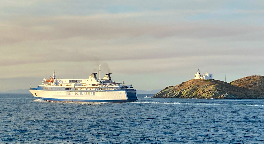 Ferry to Lavrion from Kea