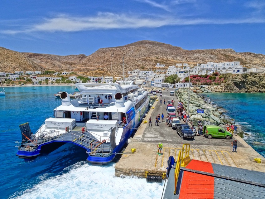 Folegandros Ferry