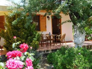 Holiday Rooms, Kea, Greece