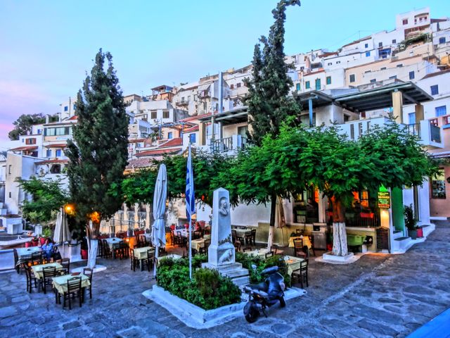 Yiannis Taverna, Kea