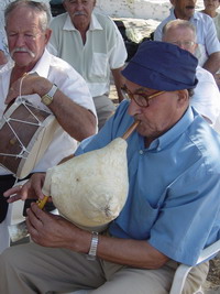 Tsambona player at Kea festival