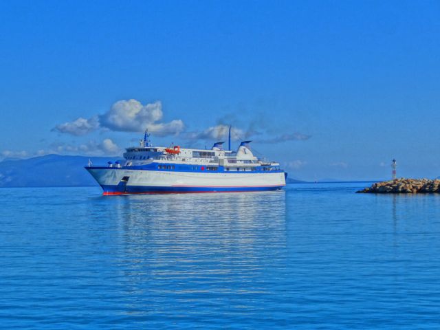 Kefalonia ferry