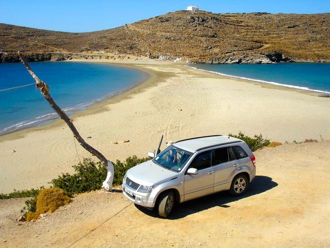 kolona beach kythnos