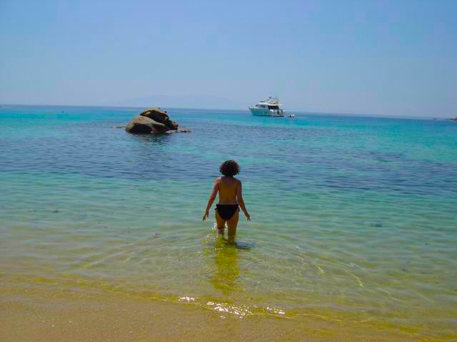 Highspeed Ferry entering Mykonos