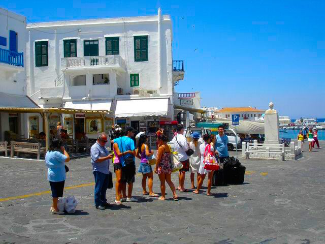 Waiting for a taxi in Mykonos