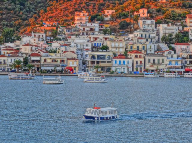 Poros water taxi