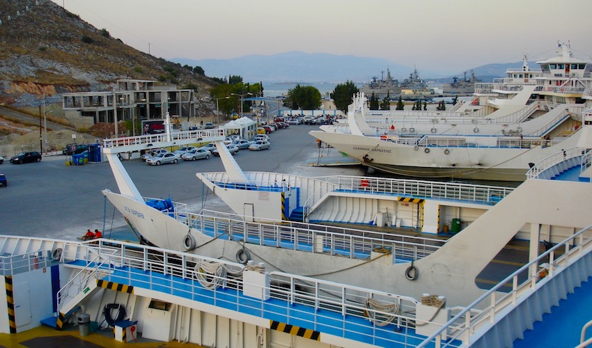 Paloukia, Salamis, Ferry boats
