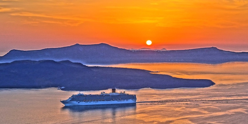 Santorini Cruise ship