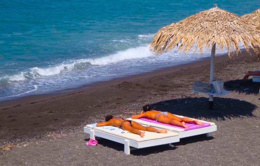 beach in Santorini