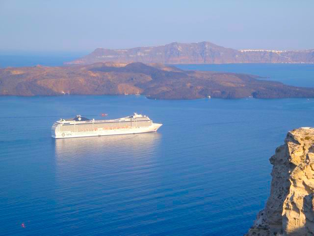 cruise ship, santorini