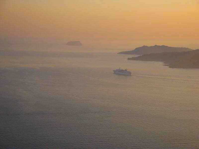 santorini011.jpg
