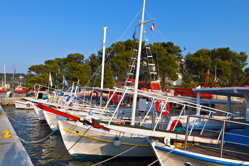 Excursion boats in Skiathos