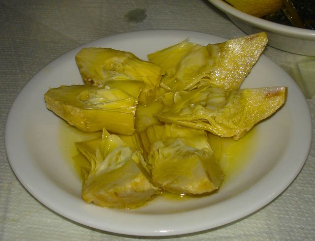 artichokes in Tinos